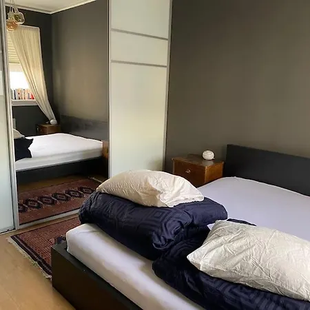 Casual Two-bedroom Lägenhet *